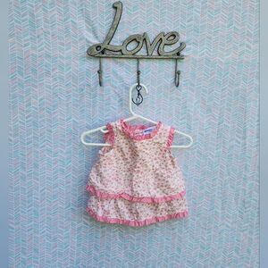 OshKosh B'gosh Pink and White LOVE Wall Hanger